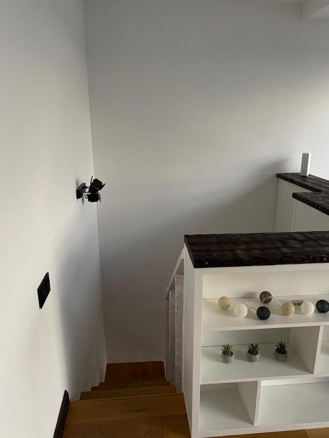 Wyjatkowy 2-Poziomowy Klimatyzowany Loft Lägenhet Łódź Exteriör bild